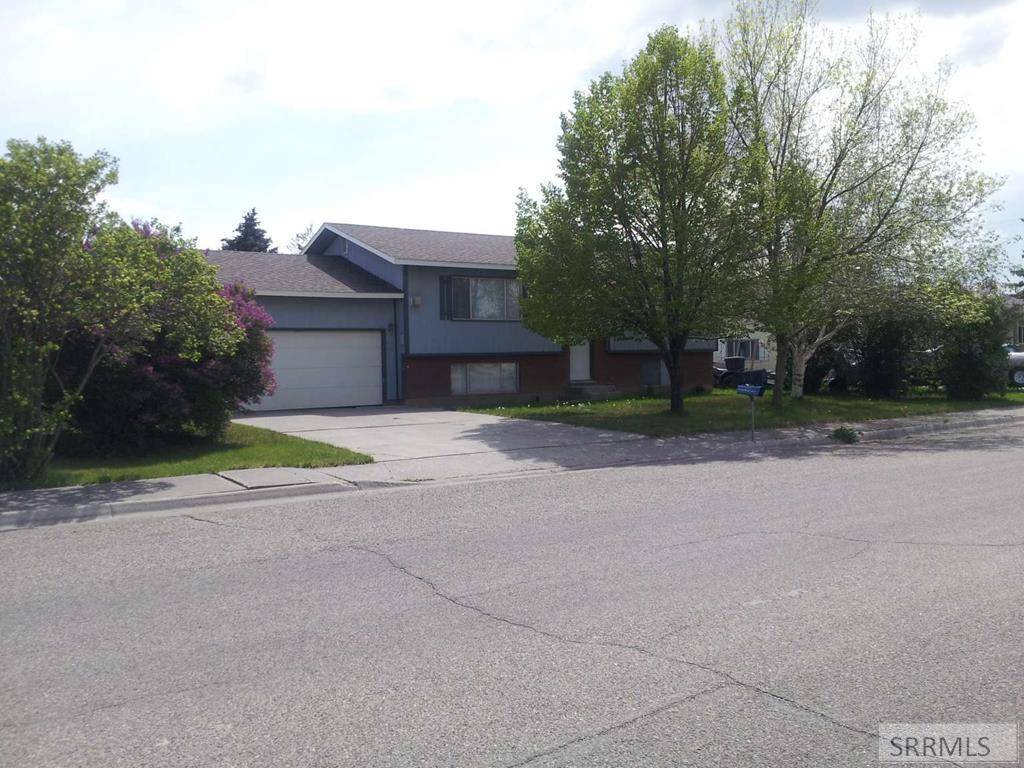 3540 E Greenwillow Lane,  Idaho Falls,  ID 83401