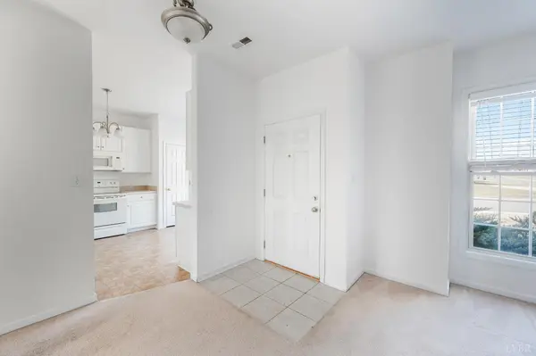 8 Emily LN, Lynchburg, VA 24501