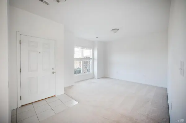 8 Emily LN, Lynchburg, VA 24501