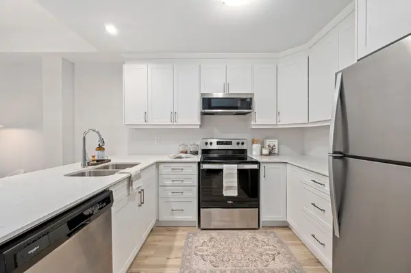 Central Elgin, ON N5L 0B7,100 The Promenade N/A #113