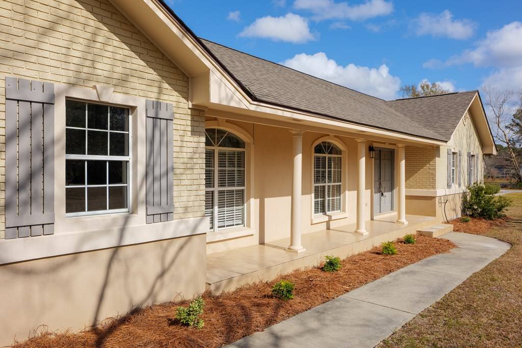 Hahira, GA 31632,703 E Main Street