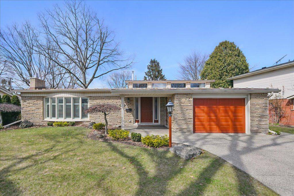 3375 Guildwood DR, Burlington, ON L7N 1L6
