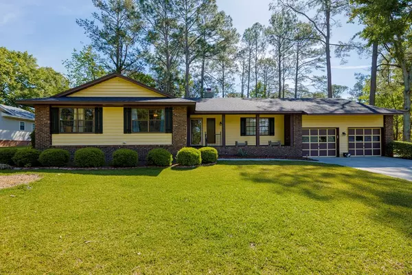 2609 Lakewood Dr, Valdosta, GA 31602