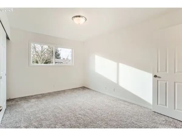 2913 18TH AVE, Forest Grove, OR 97116