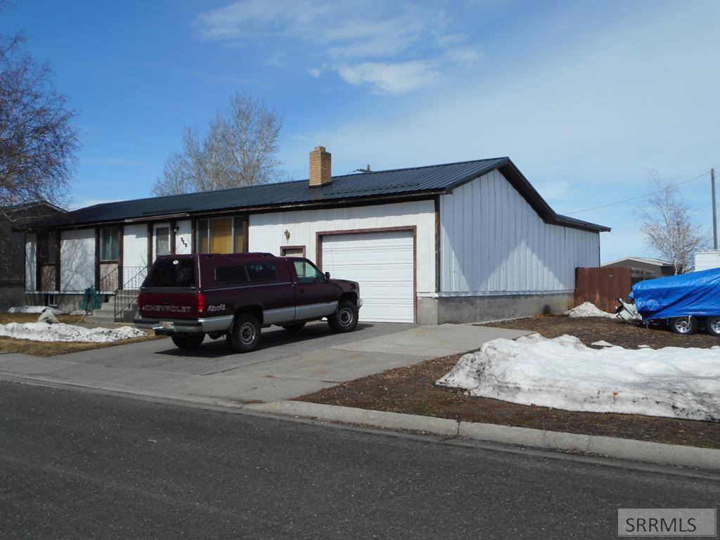 515 Sunset Street, St Anthony, ID 83445