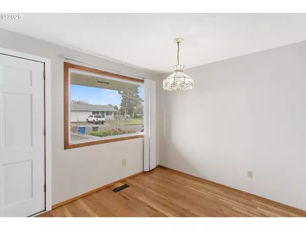 Woodburn, OR 97071,1383 THOMPSON RD