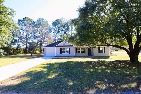 8 BLAND ST, Mayesville, SC 29104