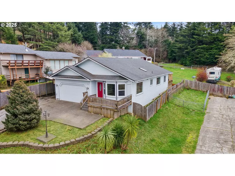 780 H ST, Coos Bay, OR 97420