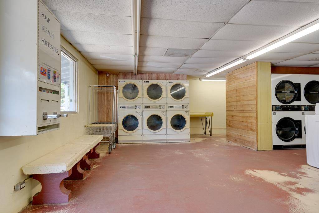 Palestine, TX 75803,810 West Point Tap