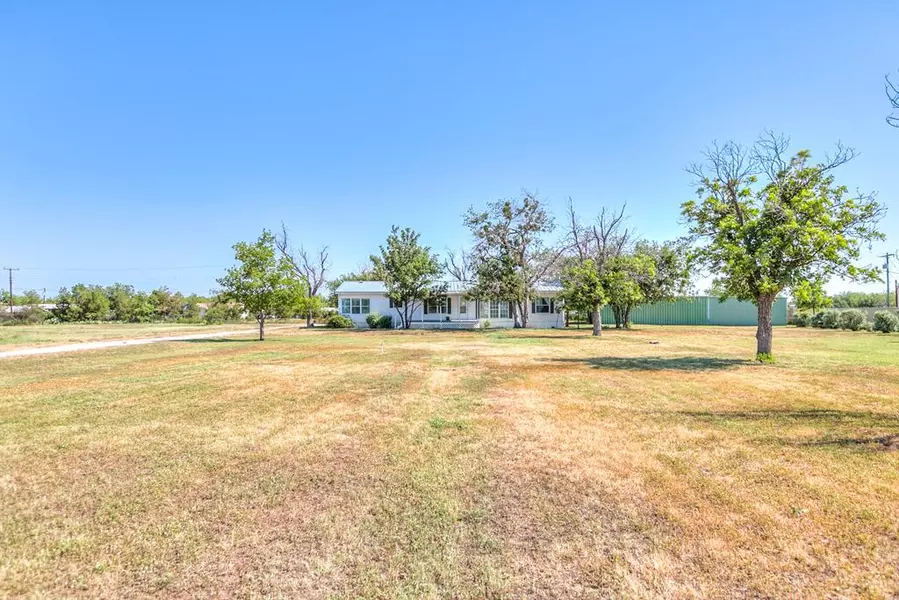 5062 N Chadbourne St, San Angelo, TX 76903