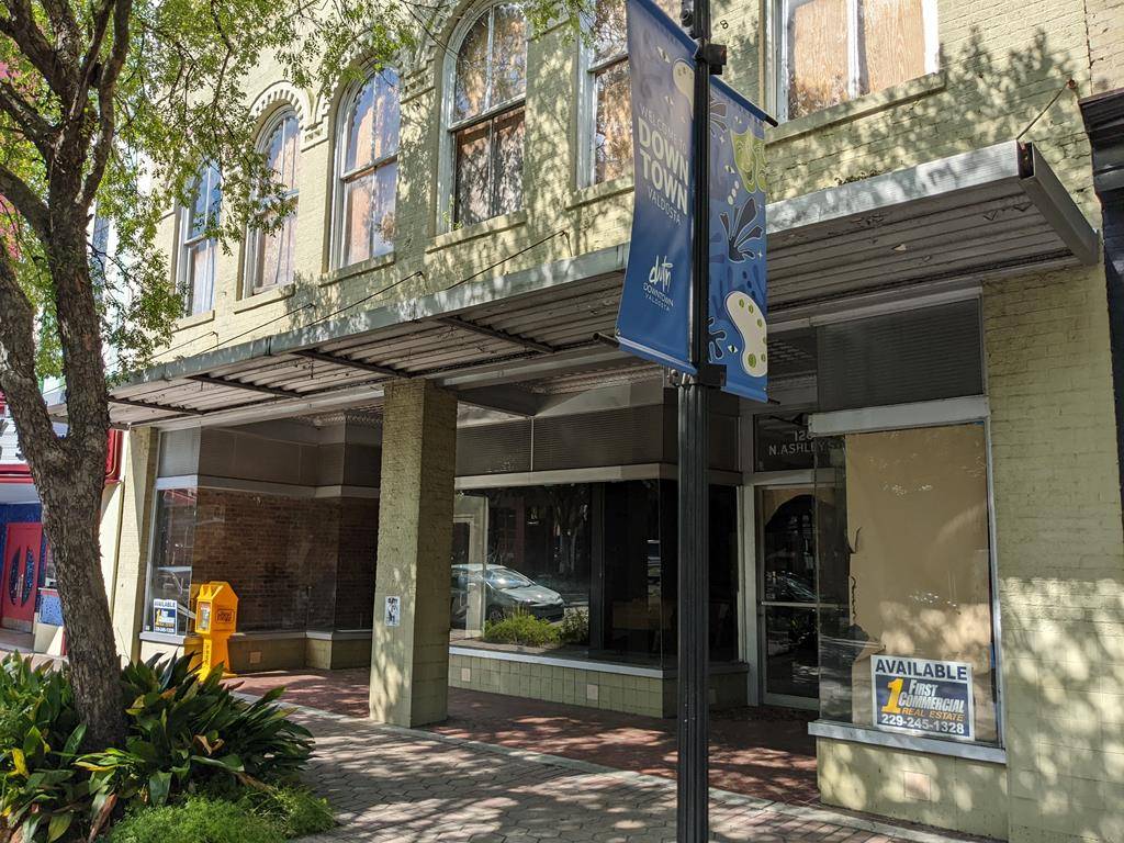 124-126 N Ashley St, Valdosta, GA 31601