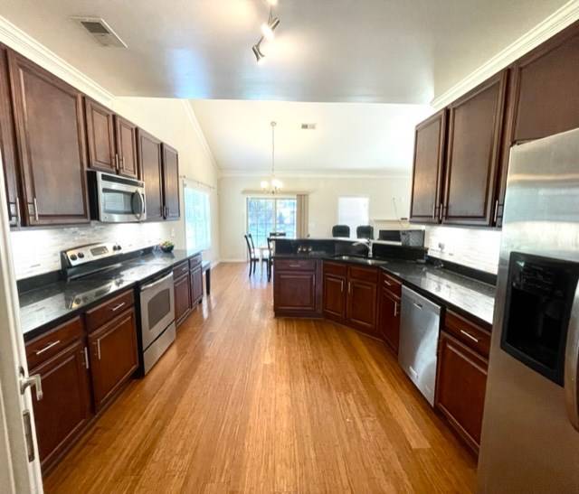 Dalzell, SC 29040,5564 SCHELLIN DR