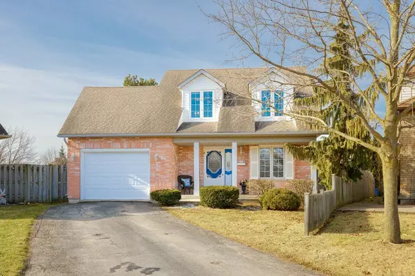 43 Silvercrest CT, Thorold, ON L2V 5B4