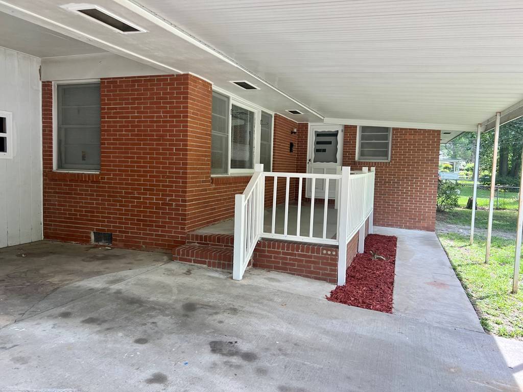 Valdosta, GA 31601,432 University