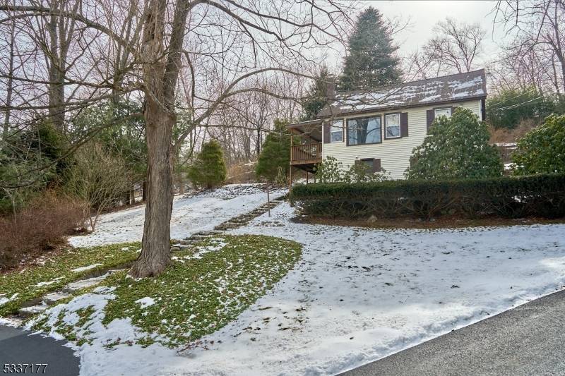 26 Maple Dr, Andover Twp., NJ 07860