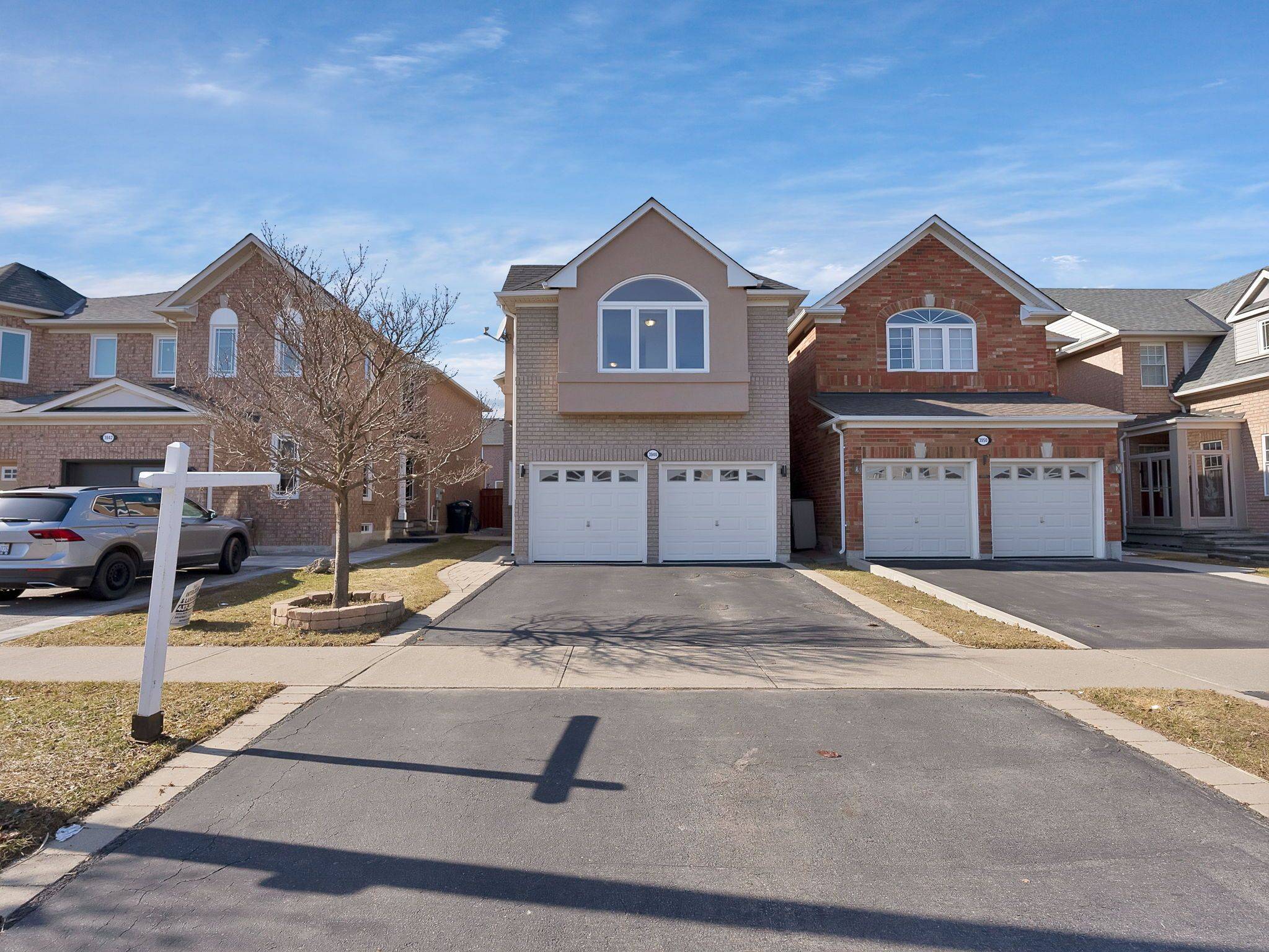 3946 Milkwood CRES, Mississauga, ON L5N 8H2
