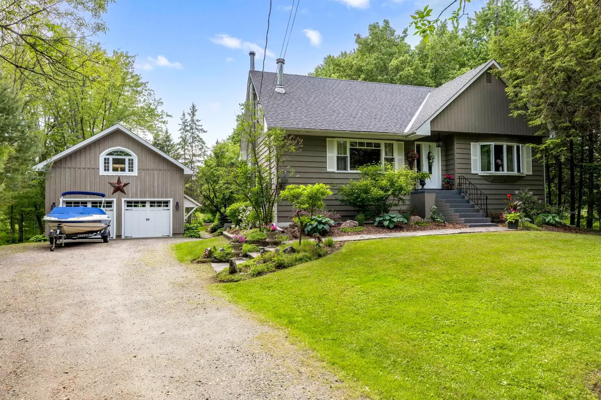 Seguin, ON P0C 1J0,43 MAPLE ST N/A
