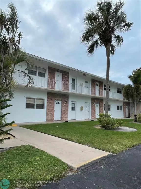 Pompano Beach, FL 33064,2851 E Golf Blvd #206