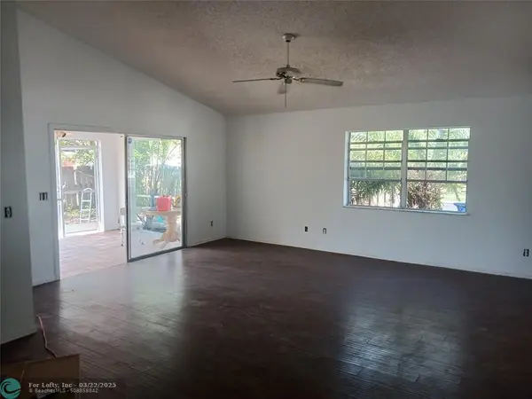 Jupiter, FL 33458,122 Wandering Trl