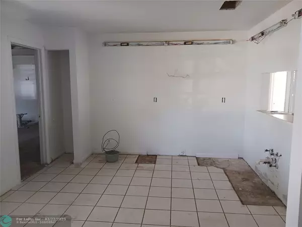 Jupiter, FL 33458,122 Wandering Trl