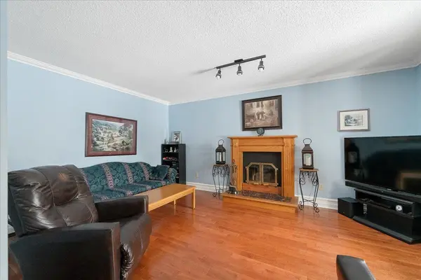 Orleans - Cumberland And Area, ON K4B 1N9,3408 Kentucky LN