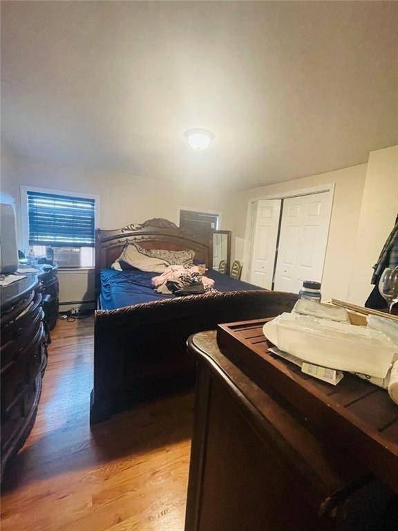Staten  Island, NY 10303,2848 Richmond TER