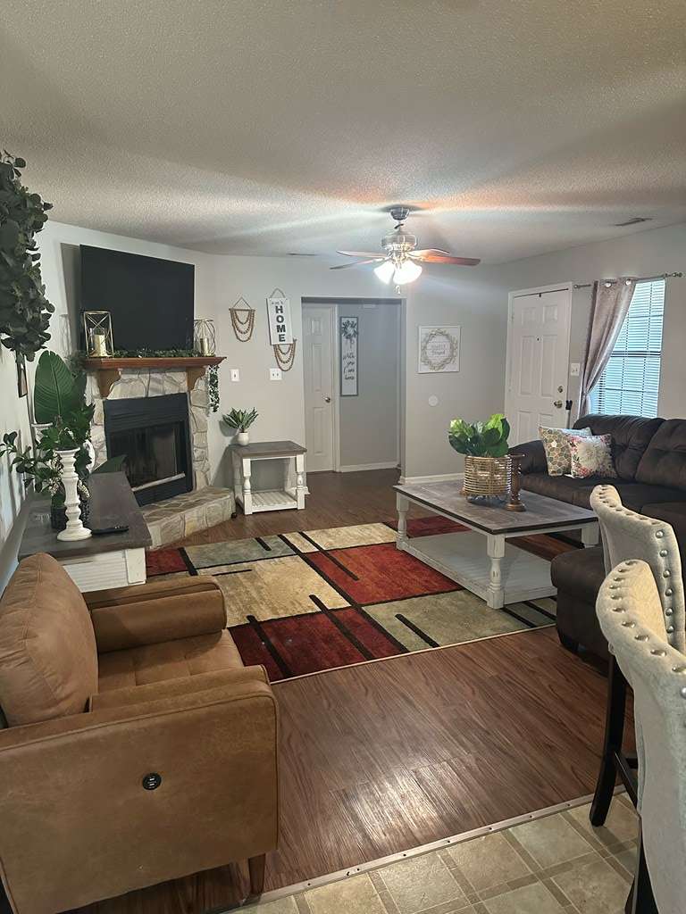 Valdosta, GA 31601,1407 Strickland Circle