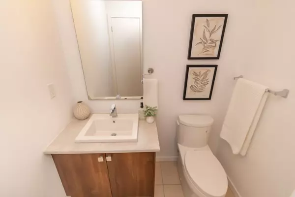 Barrie, ON L4N 9C8,369 Essa RD #42