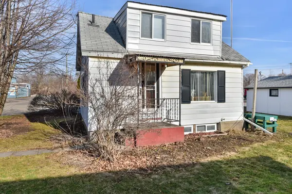 Prescott, ON K0E 1T0,788 Florence ST N