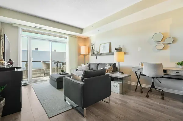 Barrhaven, ON K2J 5W3,659 Sue Holloway DR #203