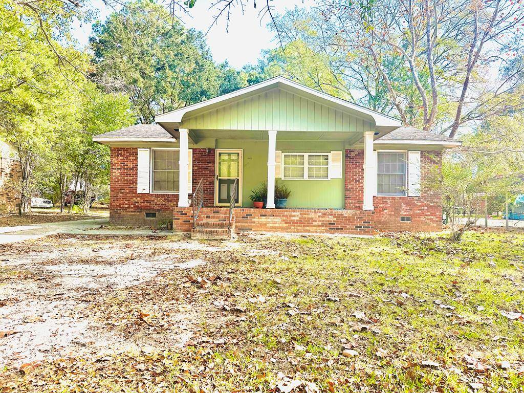 1210 Dunwoody Drive, Valdosta, GA 31601