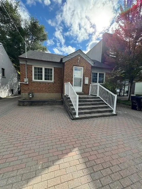 Toronto C07, ON M2N 1N2,227 Sheppard AVE W