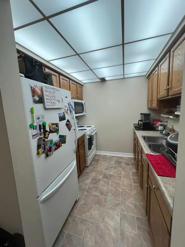 East Zorra-tavistock, ON N0B 2R0,199 Hope ST E #307