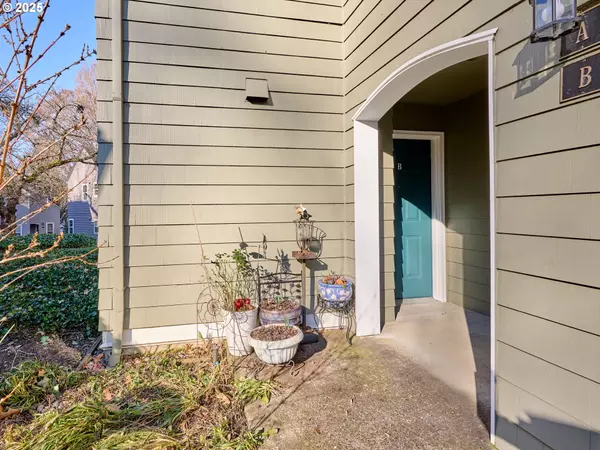 8430 SW CURRY DR #B, Wilsonville, OR 97070
