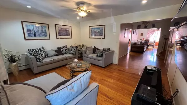 Brooklyn, NY 11236,748 East 82nd ST