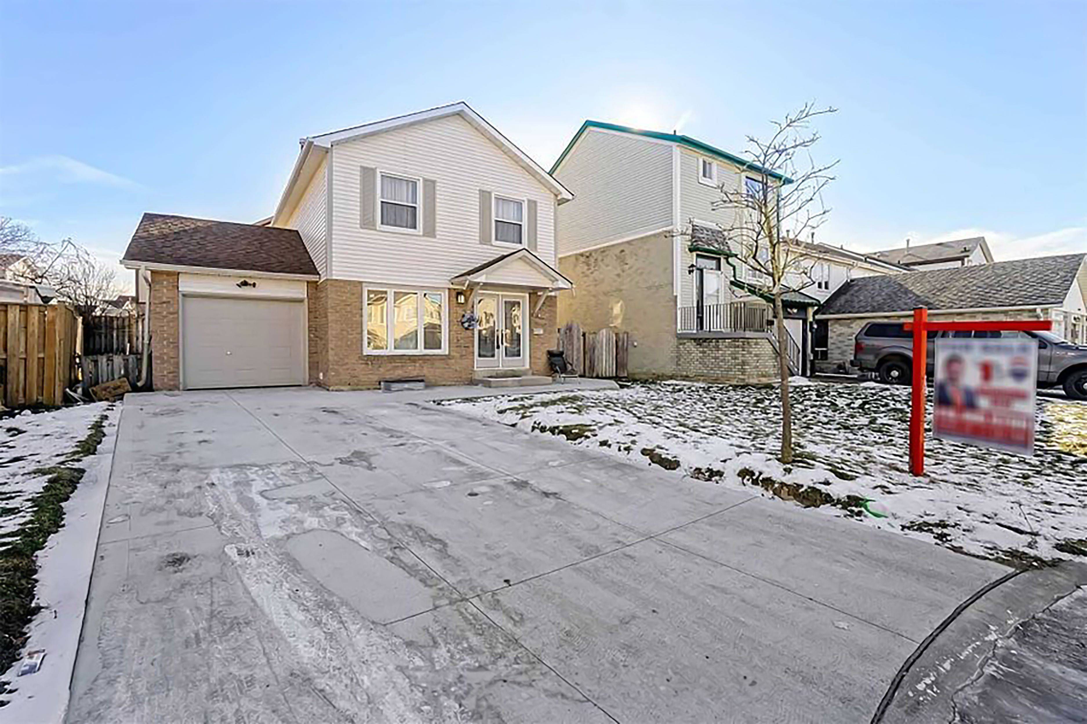 Brampton, ON L6Z 1C9,48 Traverston CT