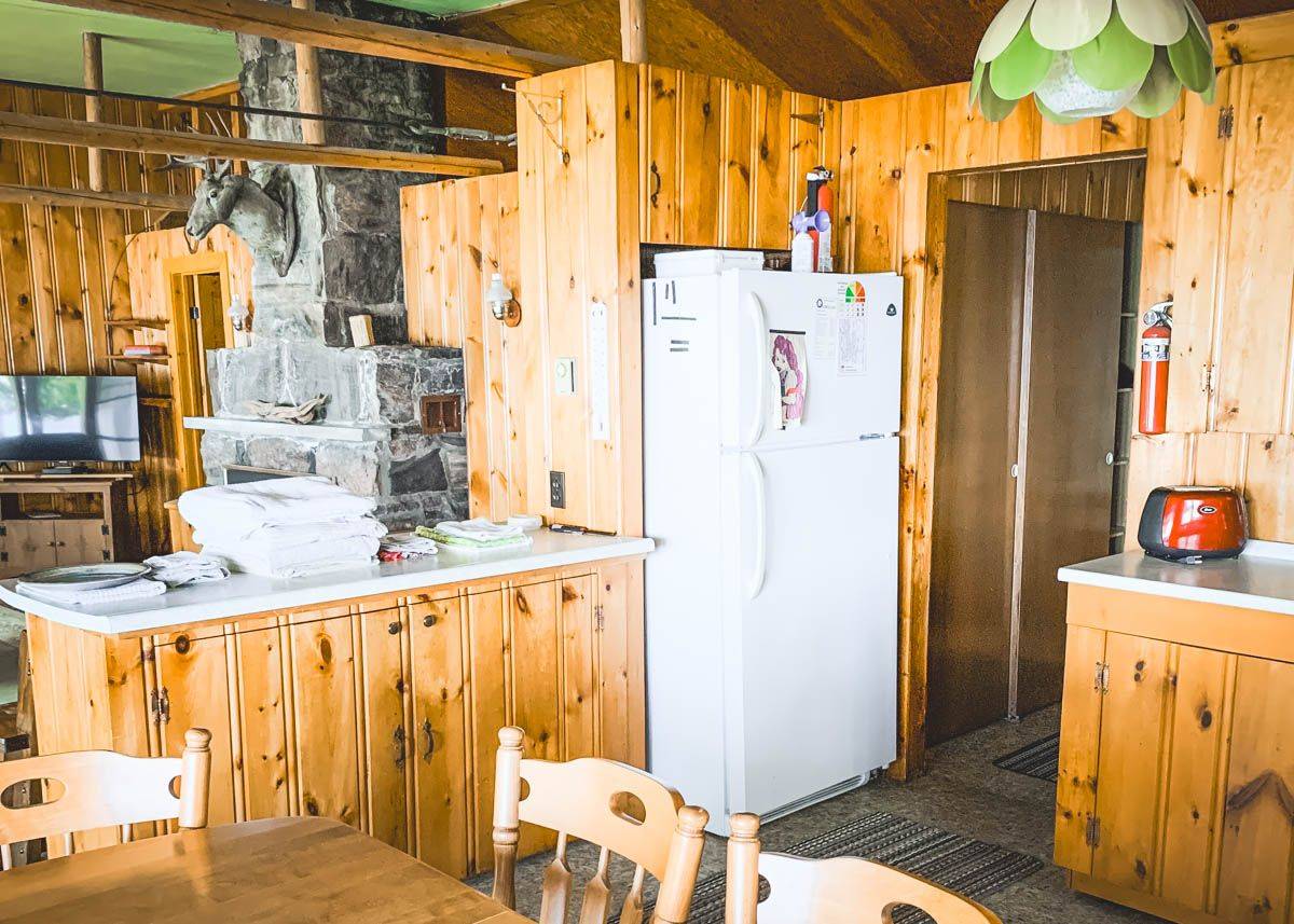 Georgian Bay, ON L0K 1S0,61 Arts LN W