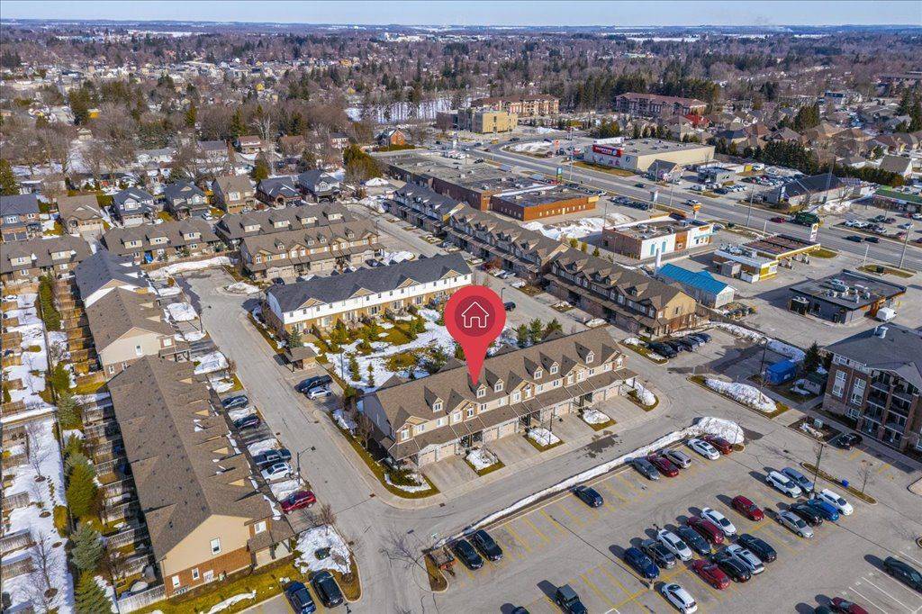 Centre Wellington, ON N1M 1Y8,102 Westminster CRES #102W