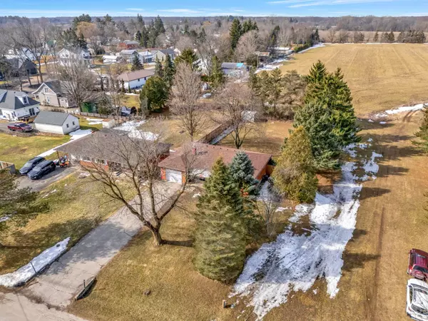 Brant, ON N0E 1A0,12 St. William ST