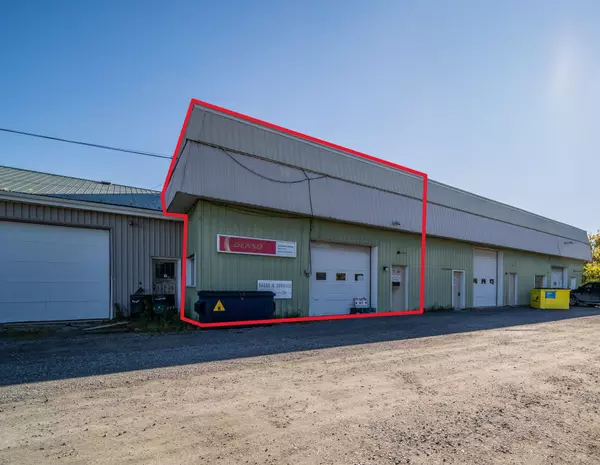 Kingston, ON K7K 2R1,830 John Counter BLVD #2