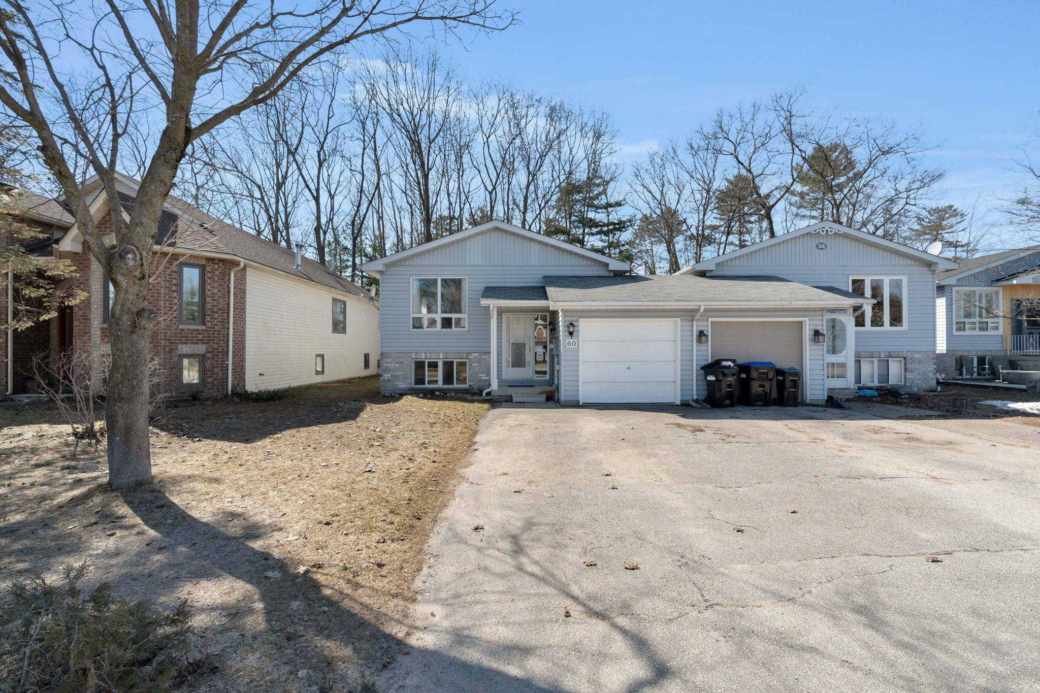 Wasaga Beach, ON L9Z 1E2,60 Dyer DR