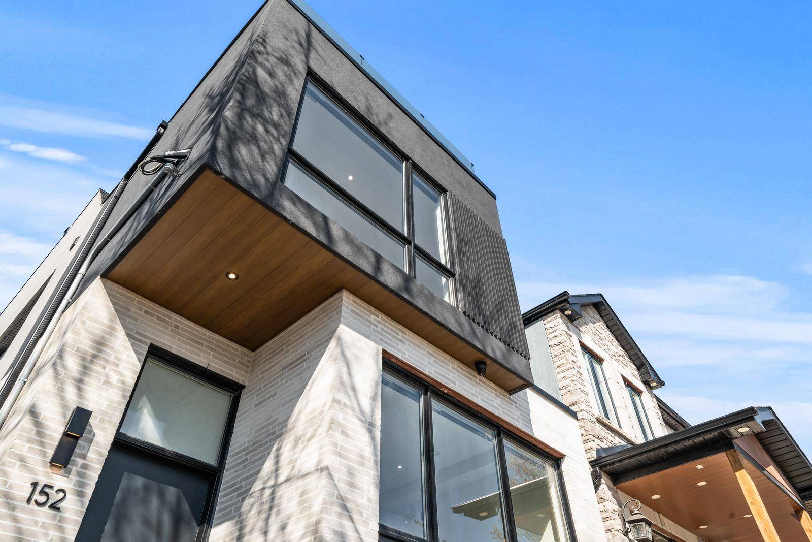 Toronto W03, ON M6M 1G2,152 Aileen AVE