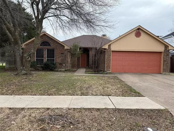 904 Creekside, Mesquite, TX 75181