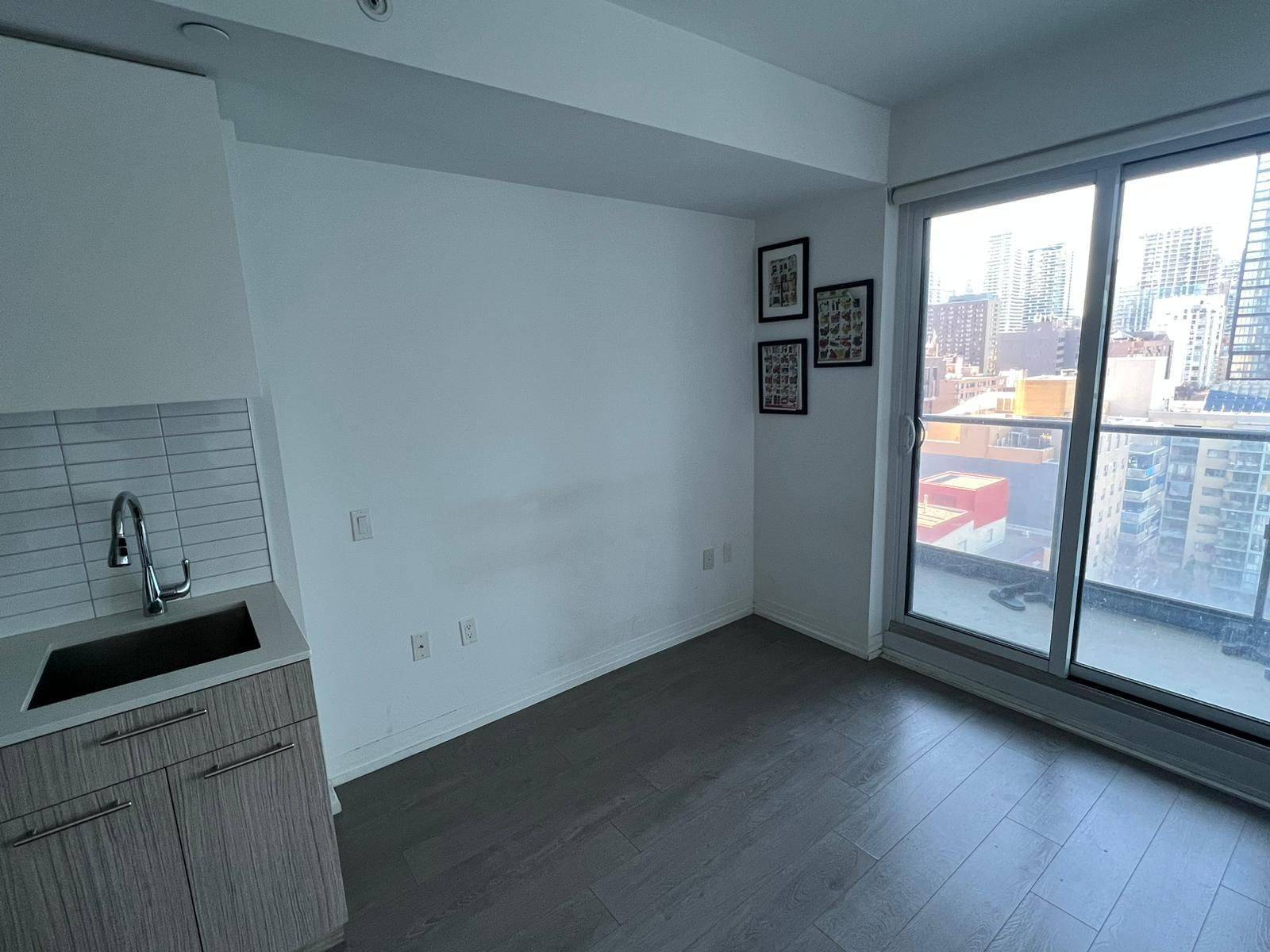 Toronto C08, ON M5B 0C3,251 Jarvis ST #1505