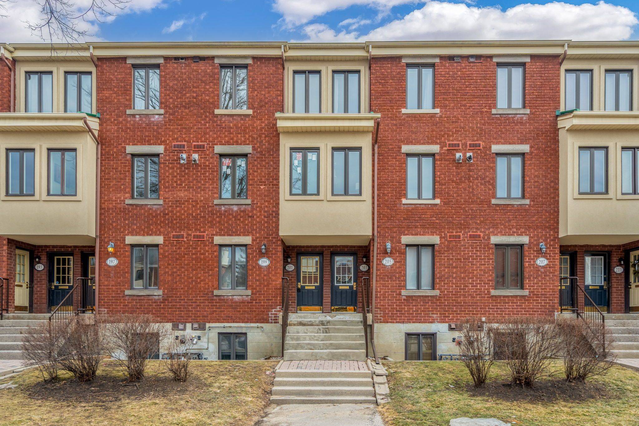 203 Alvin RD #67, Manor Park - Cardinal Glen And Area, ON K1K 2T9