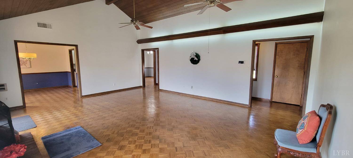 Forest, VA 24551,496 Wellington DR
