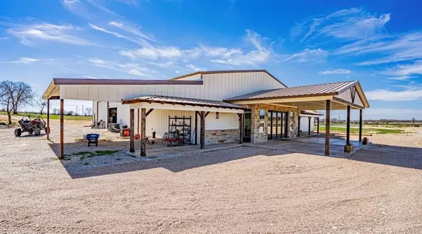 Tolar, TX 76476,8900 Nix Road