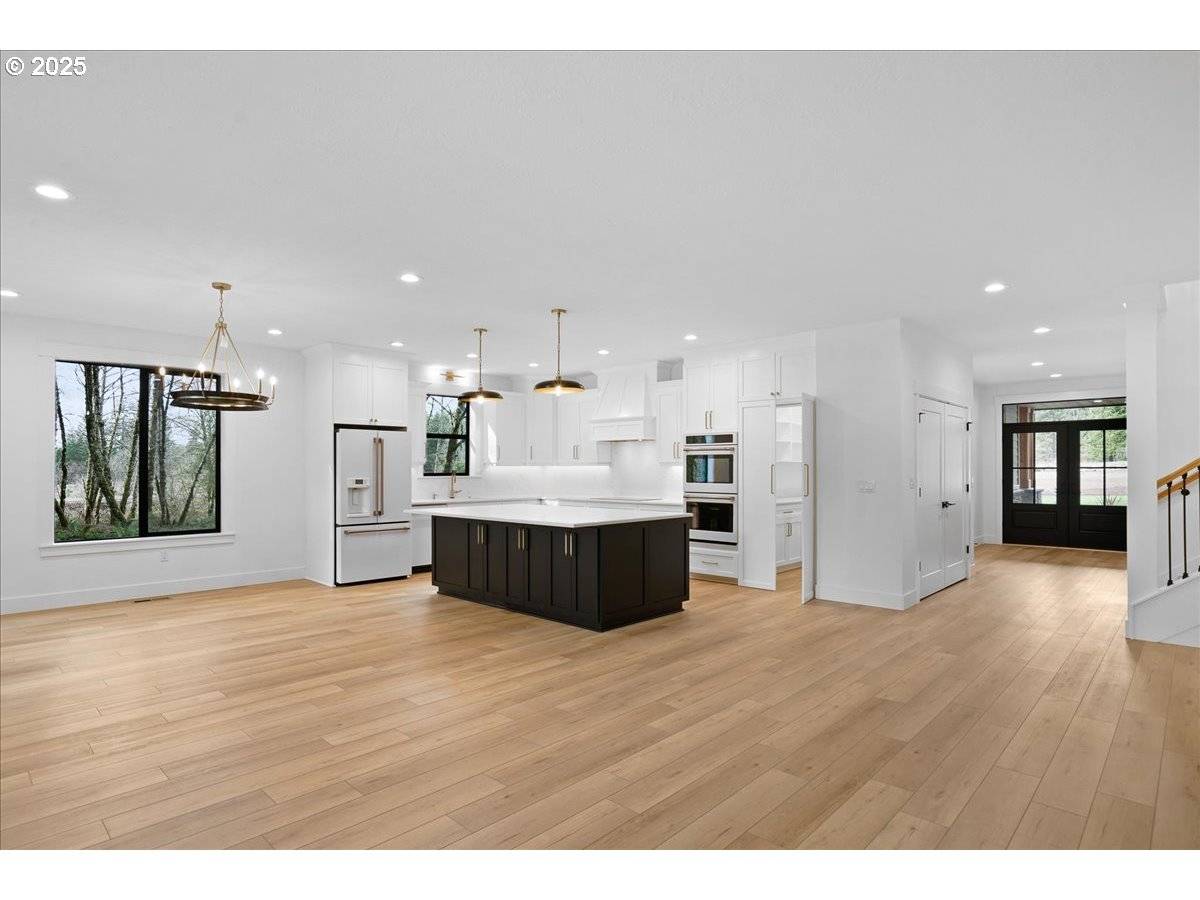 Silverton, OR 97381,19890 Barry LN SE