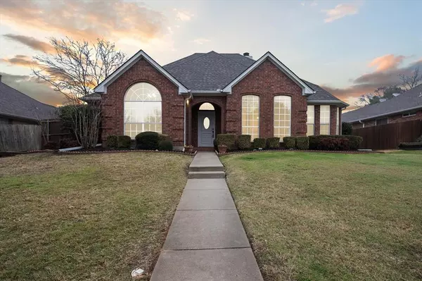 705 Smokerise Circle,  Denton,  TX 76205