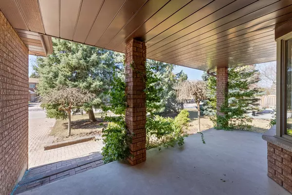 Vaughan, ON L4L 6Z3,137 Fifth AVE